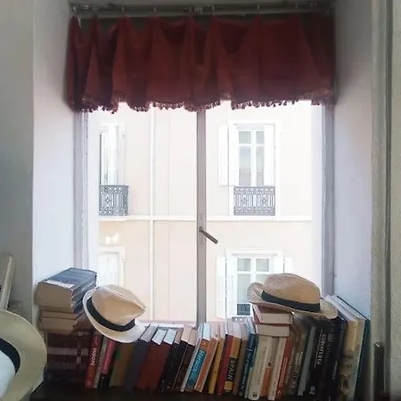 Vintage Flat *
